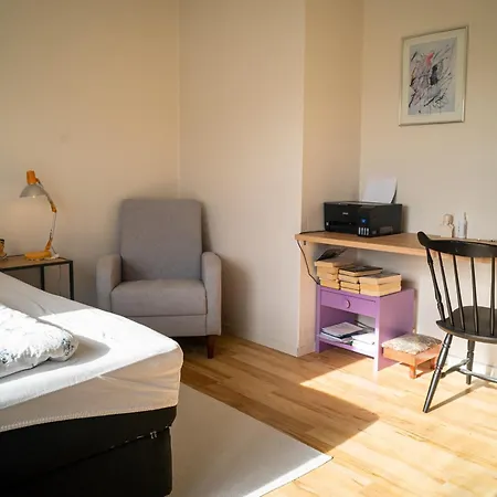 Leilighet With Great View And Balcony