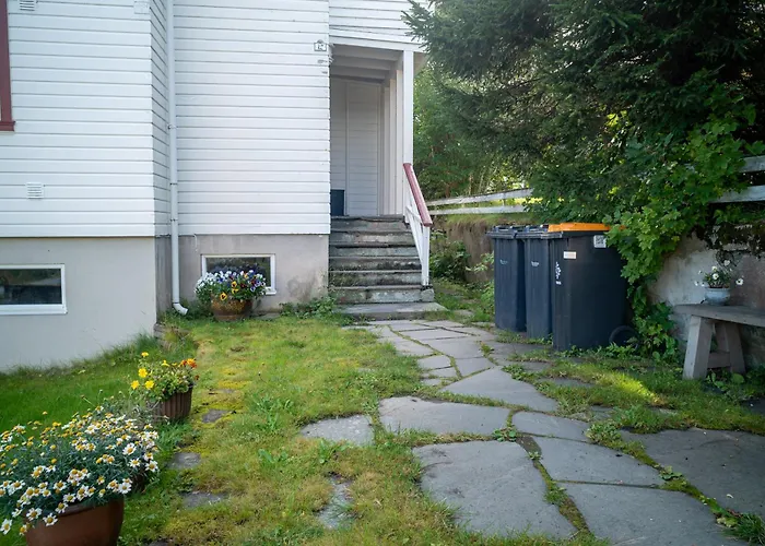 With Great View And Balcony Apartment *