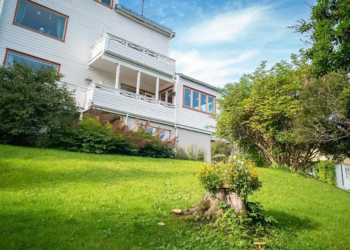 With Great View And Balcony * Tromso