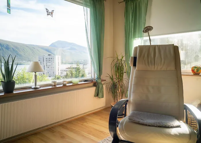 Apartment With Great View And Balcony *